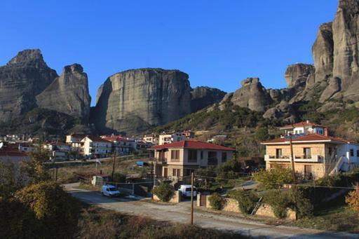 In The Shadow Of Meteora Kalambaka Exterior foto