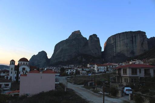In The Shadow Of Meteora Kalambaka Exterior foto